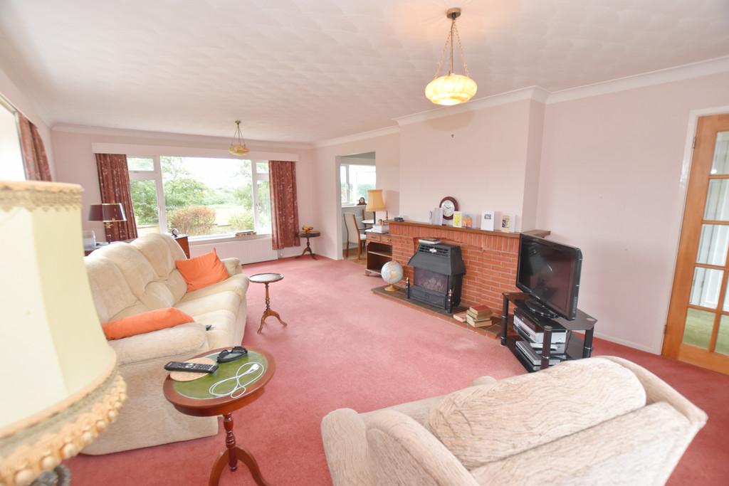 Clifton Park, Cromer 3 bed detached bungalow £335,000