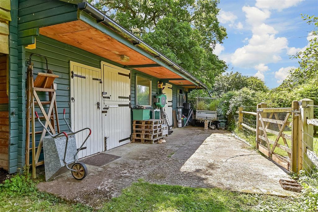 Workshop/Outbuildings