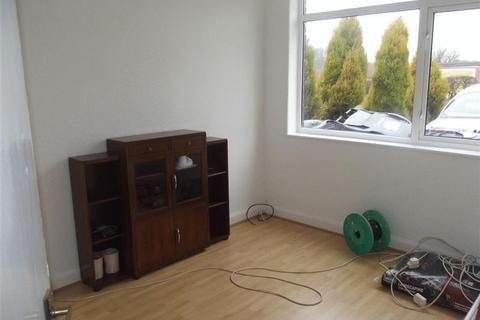2 bedroom ground floor flat for sale - Deneholm, Wallsend - Two Bed Ground Floor Flat