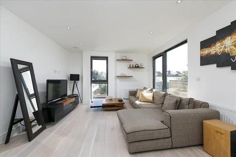 Flat 3, Noble House Kings Place, London, W4 4BA