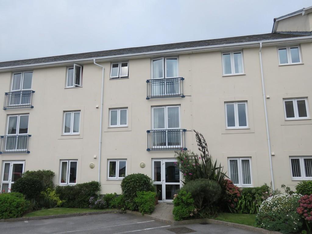 East Terrace, Penzance, Cornwall 1 bed retirement property £110,000