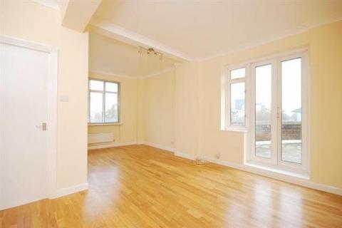 Studio to rent, Euston Road,  Bloomsbury, NW1