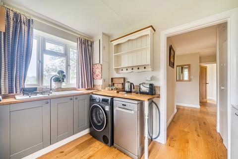 3 bedroom cottage to rent, Petworth Road, Haslemere