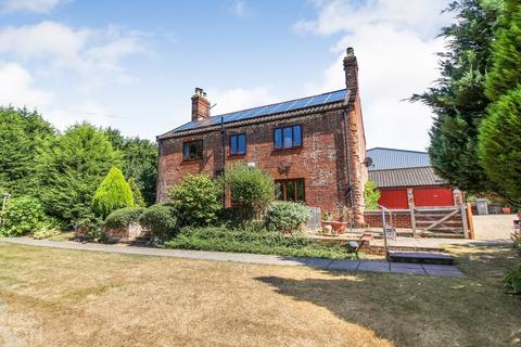 5 bedroom cottage to rent, Green Lane West, Rackheath, Norwich