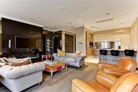 2 bedroom apartment to rent - Leopold Court, Princess Square, Esher, Surrey, KT10