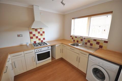 3 bedroom terraced house to rent, Warneford Close, Toothill, Swindon, Wiltshire, SN5