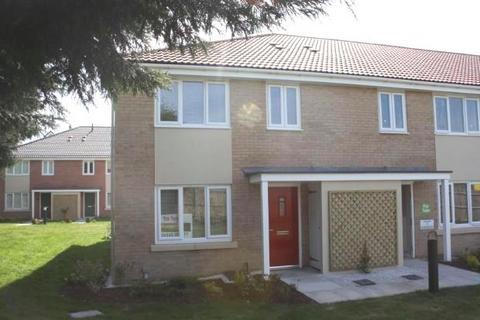 2 bedroom terraced house to rent, Becketts Close, Grantham, Lincolnshire, NG31