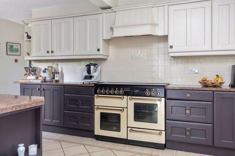 Deer Pond Cottage Highfields, East Horsley, Leatherhead, KT24 5AA