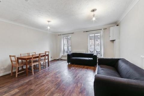 5 bedroom townhouse to rent, Cahir Street, Docklands E14