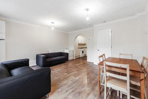 5 bedroom townhouse to rent, Cahir Street, Docklands E14