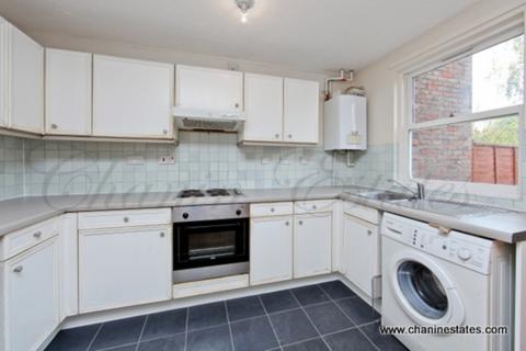 5 bedroom townhouse to rent, Lockesfield Place, Docklands E14