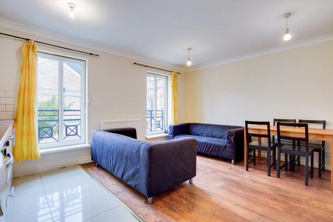6 bedroom townhouse to rent, Ambassador Square, Docklands E14