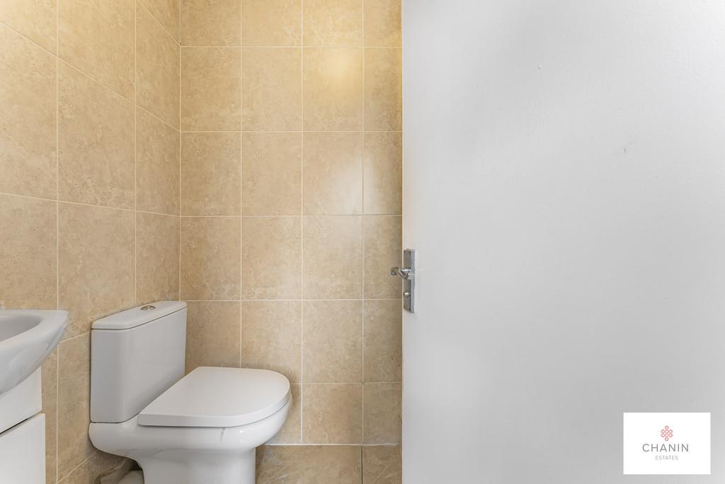 En Suite 1