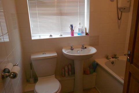 1 bedroom flat to rent, Swinton Hall Road, SWINTON, Manchester M27