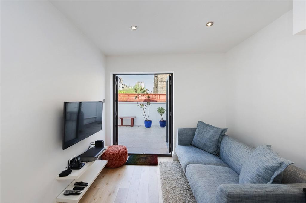 Apartment in London - View 5
