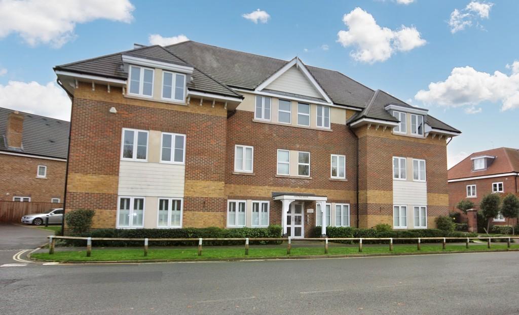 CHURCH ROAD, GREAT BOOKHAM, KT23 1 bed apartment £1,100 pcm (£254 pw)