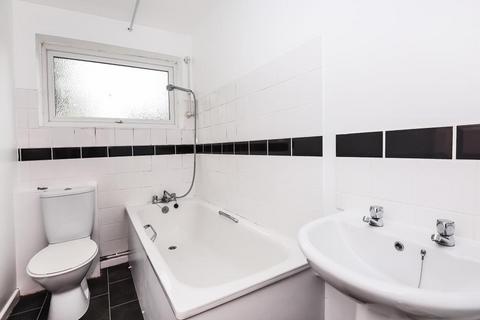 undefined, Farm Close Road,  Wheatley,  OX33