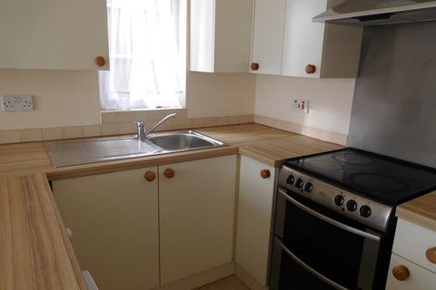 1 bedroom flat to rent, Manor Fields, Horsham