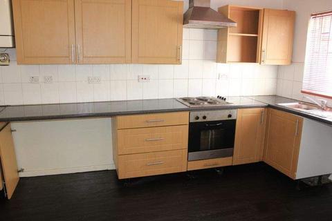 2 bedroom townhouse to rent, Manchester Road, Sudden, Rochdale