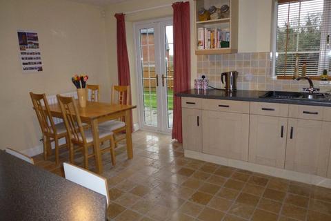 6 bedroom detached house to rent, Station Mews, Great Billing, Northampton, NN3