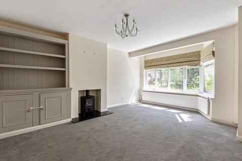 4 bedroom semi-detached house to rent, Great Woodcote Park, West Purley