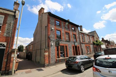 2 bedroom apartment to rent, Thame