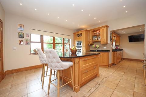 7 bedroom detached house for sale, Shut Lane Head, Butterton