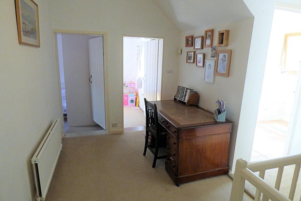 Wales Lane, Barton Under Needwood 3 bed cottage £305,000