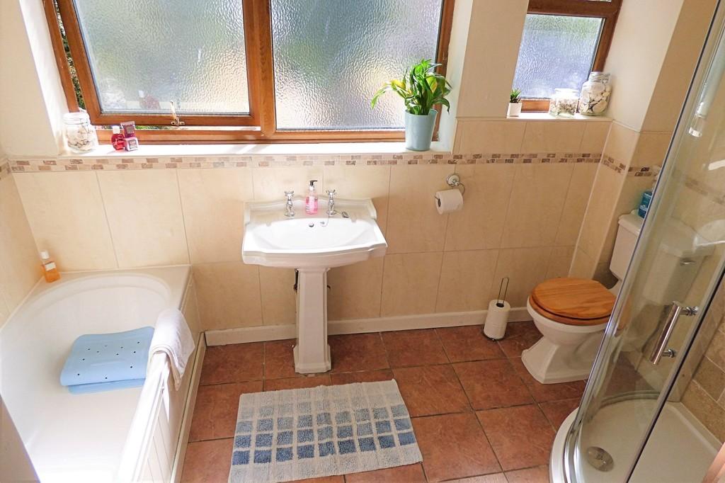 Wales Lane, Barton Under Needwood 3 bed cottage £305,000