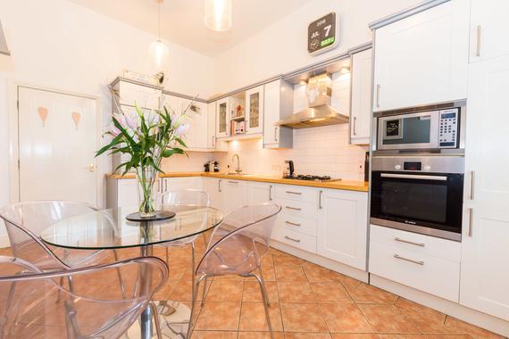 Snaith Wood Drive Rawdon Leeds 6 Bed Manor House 612 500