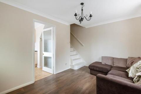 1 bedroom terraced house to rent, Charleston Close, Feltham, TW13