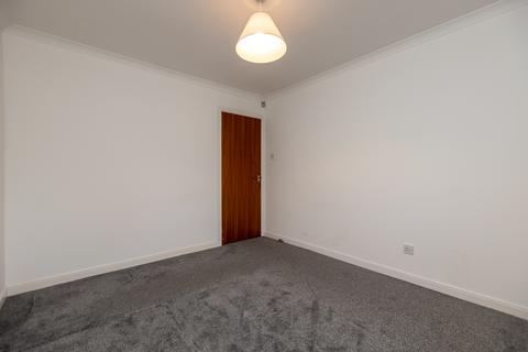 2 bedroom flat to rent, Kelvindale Gardens, Flat 3/2, Kelvindale, Glasgow , G20 8DW