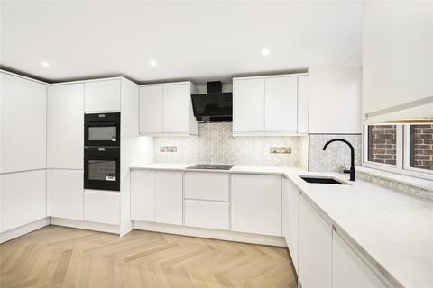 3 bedroom apartment to rent, Royal Court House, 162 Sloane Street, London, SW1X