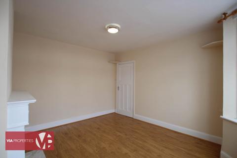 3 bedroom house to rent, Middlefield Road, Hoddesdon EN11