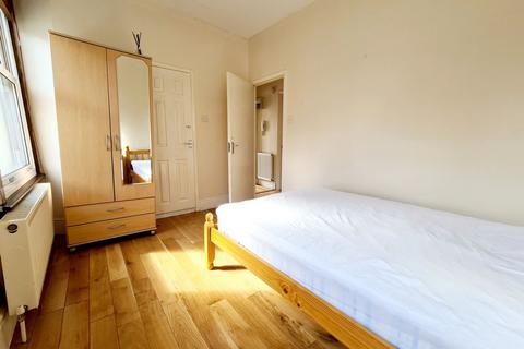 undefined, Mortimer Road, Islington
