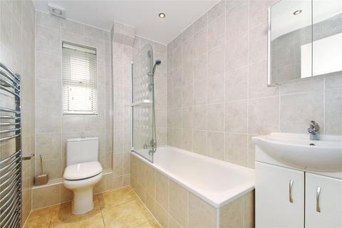 4 bedroom terraced house to rent, Hawthorn Road, London, NW10