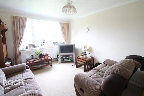 2 bedroom flat to rent, Almond Court, Church Crookham