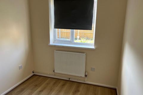 2 bedroom flat to rent, St Annes Road, Willenhall WV13