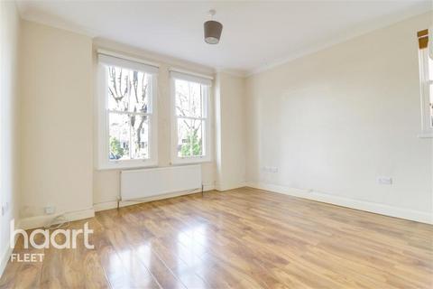 1 bedroom flat to rent, Church Circle