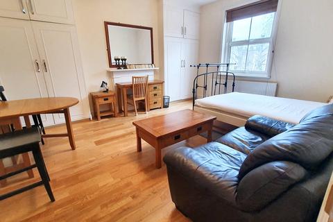 2 bedroom apartment to rent, Holland Road, Kensington W14