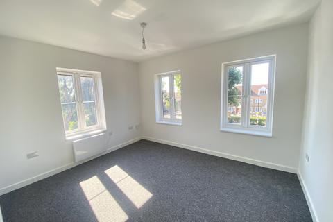 2 bedroom flat to rent, Tollgate Road, Beckton, London E6