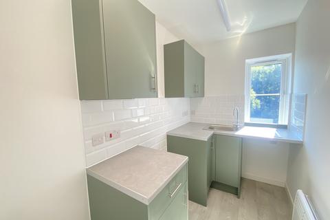 2 bedroom flat to rent, Tollgate Road, Beckton, London E6