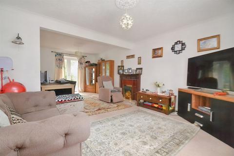 4 bedroom detached bungalow for sale, Broadstone