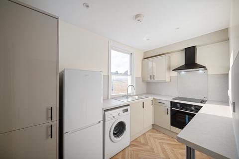 1 bedroom flat to rent, Milton Place, Gravesend, DA12