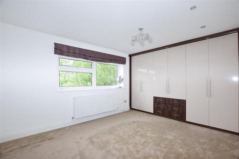 2 bedroom apartment to rent, Friern Barnet Lane, Whetstone