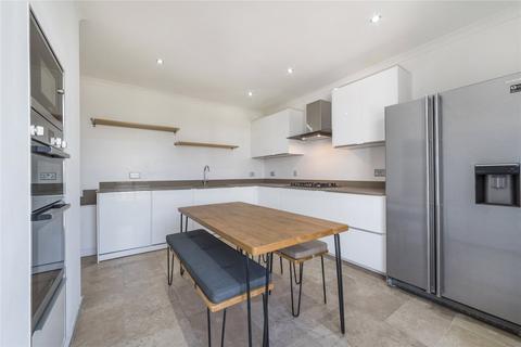 4 bedroom flat to rent, Burgess Park Mansions, Fortune Green Road, London