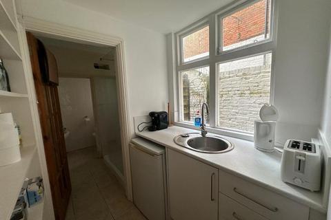 1 bedroom flat to rent - Marina, St Leonards on Sea, East Sussex, TN38 0BT