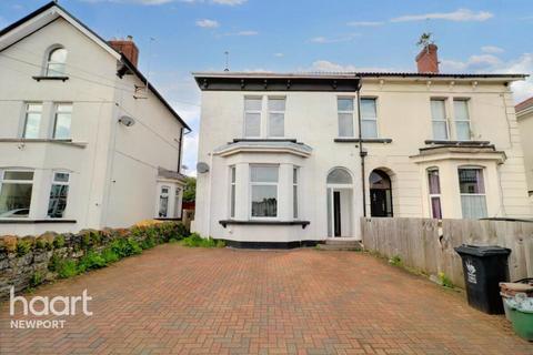 Studio to rent, Chepstow Road, Newport