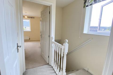 2 bedroom end of terrace house to rent, Ruston Close, Huntingdon