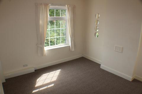 2 bedroom end of terrace house to rent, Grainger Terrace, Hucknall